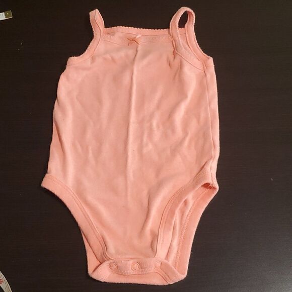 6-9 month onsie   - Picture 1 of 4